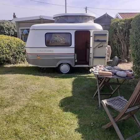 Sundial Cottage Eriba Caravan NWI Exterior foto