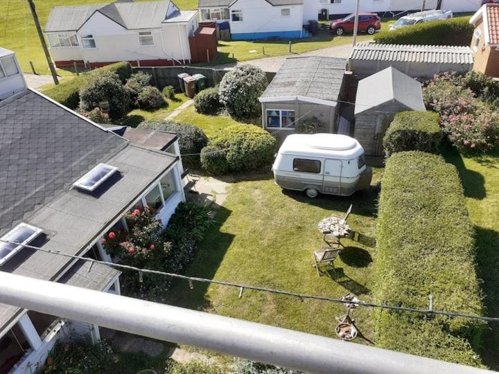 Sundial Cottage Eriba Caravan NWI Exterior foto